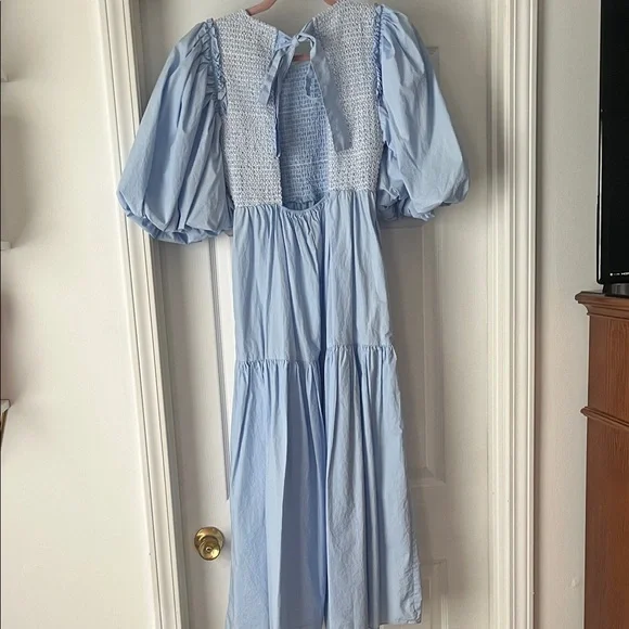 Elegant Blue Midi Dress - Picture 3 of 4